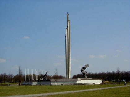 monument to the liberators of soviet latvia and riga from the german fascist invaders