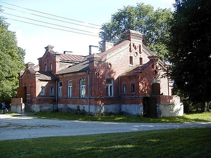 Adamova Manor