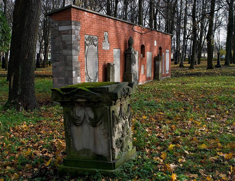 Gran Cementerio de Riga