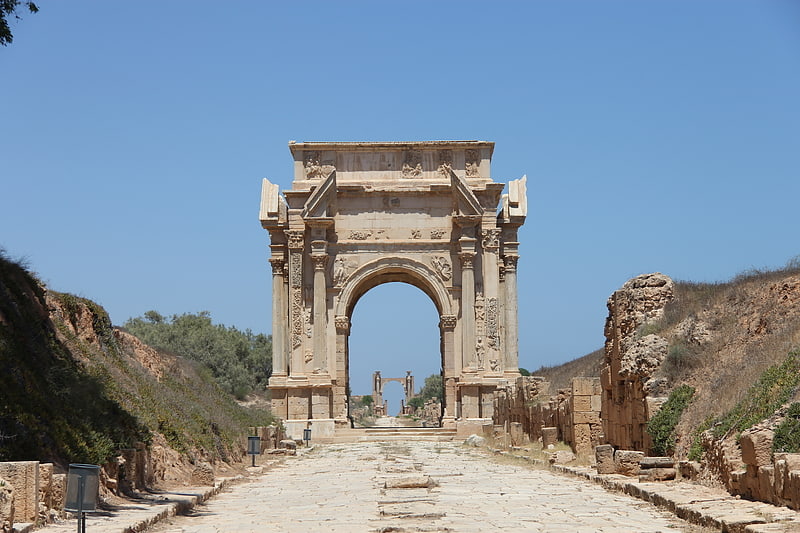 the arch of septimius severus in leptis magna