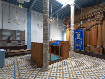 slat lkahal synagogue as suwajra