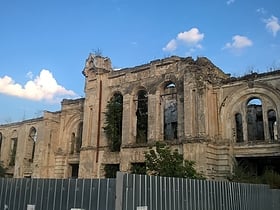 Clădirea fostei sinagogi cu azil