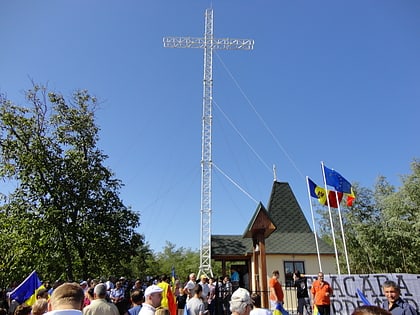 crucea mantuirii neamului romanesc