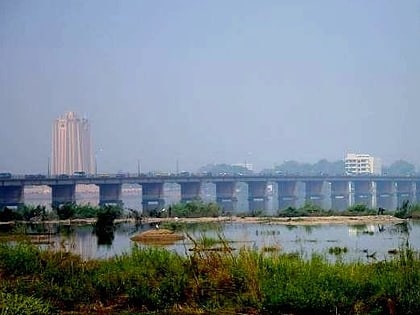 puente de los martires bamako