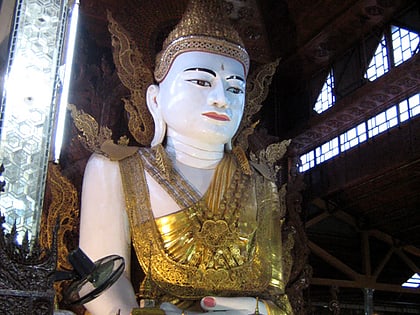 ngahtatgyi buddha temple yangon