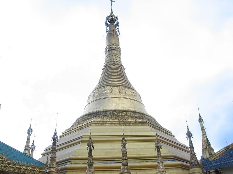 kyaikthanlan pagoda moulmein