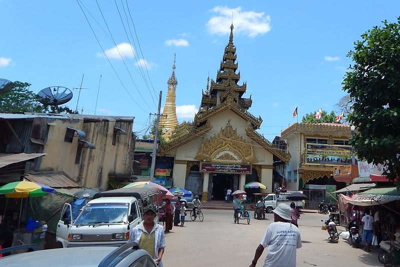 pagode shwemokhtaw pathein