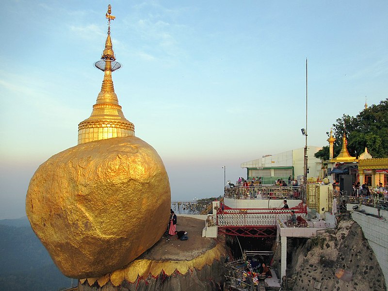 Kyaiktiyo Pagoda