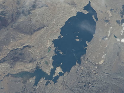 khurgan lake altai tavan bogd national park