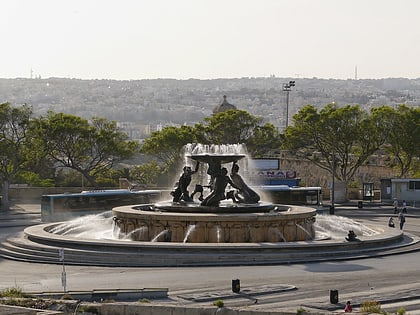 triton fountain valletta