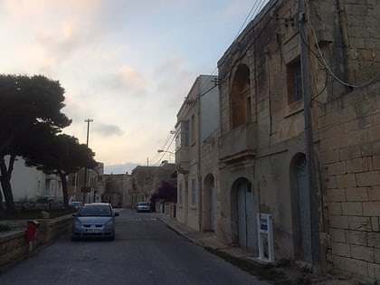 hompesch hunting lodge in naxxar