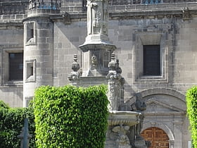 Fountain to Bartolomé de las Casas