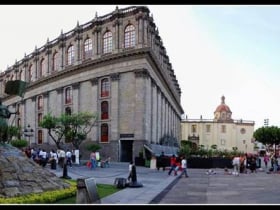 plaza fundadores guadalajara