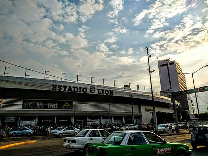 stade leon