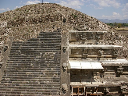 piramide de la serpiente emplumada teotihuacan
