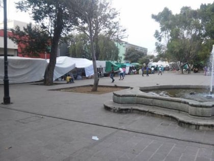 mercado at el llano park oaxaca