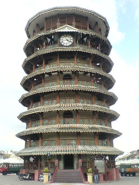 leaning tower of teluk intan