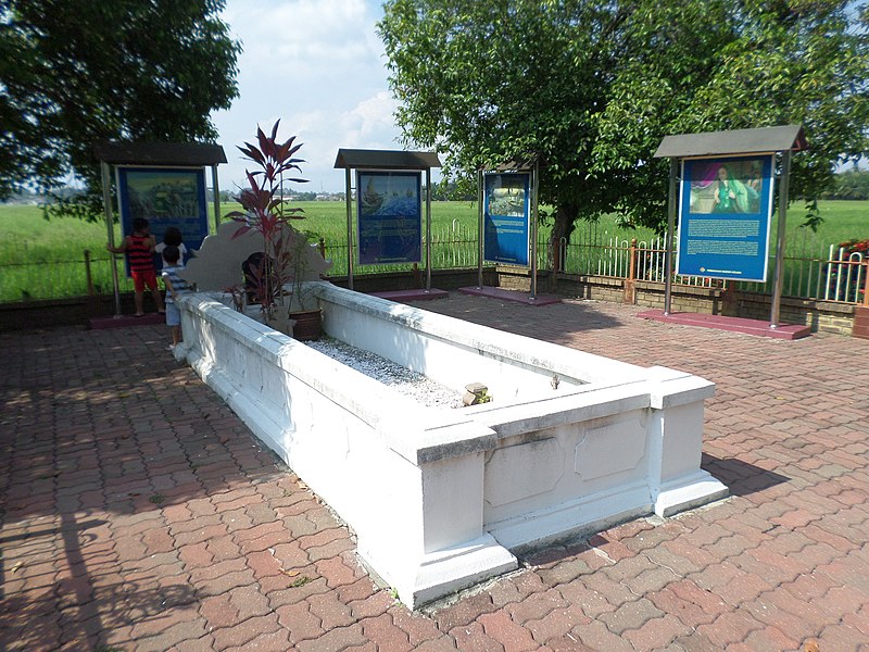 Tun Teja Mausoleum