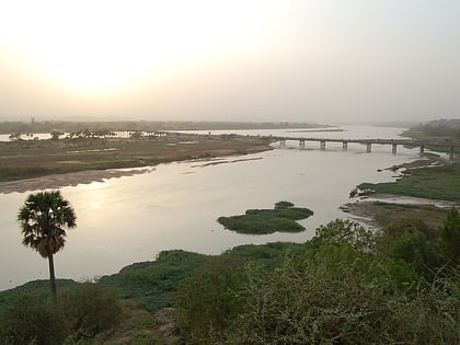 kennedy bridge niamey