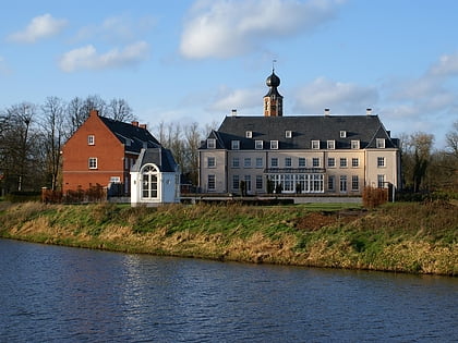 Nieuw-Herlaer Castle