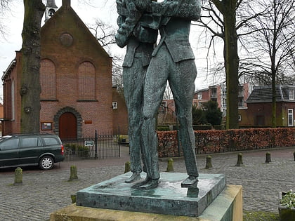 statue of vincent and theo van gogh zundert