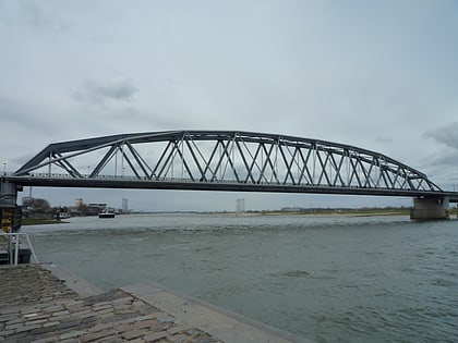 nijmegen railway bridge nimega