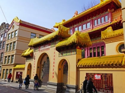 He Hua Temple