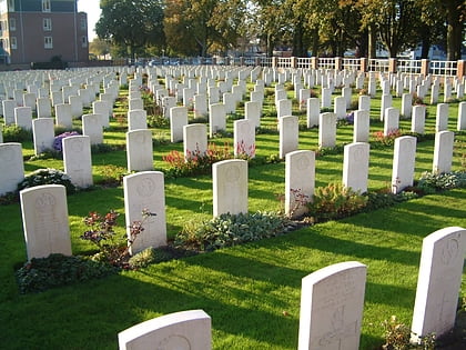 Uden War Cemetery