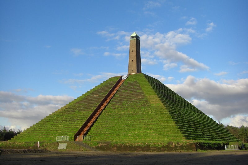 pyramid of austerlitz woudenberg