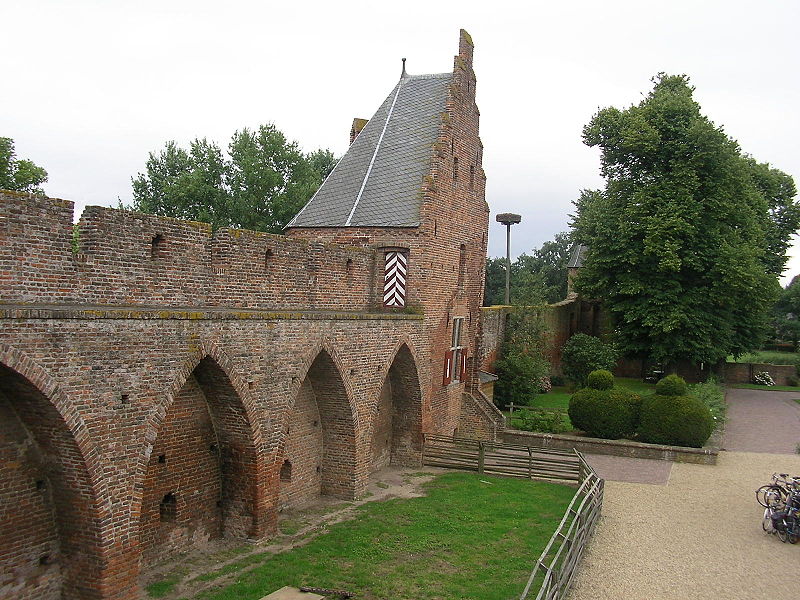 Burg Doornenburg