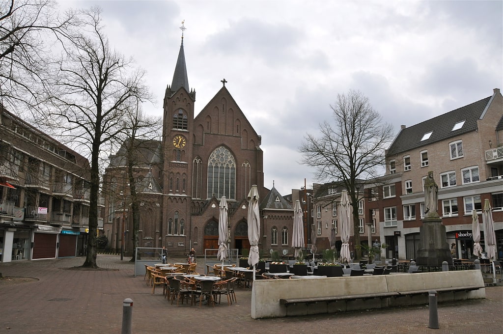 Sint-Oedenrode, Holandia