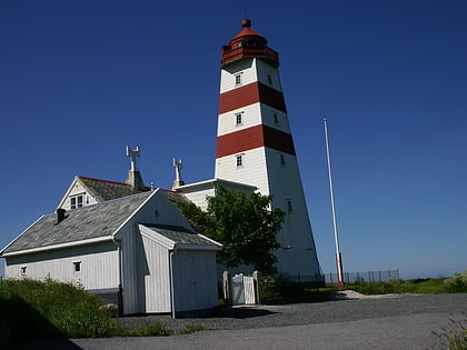alnes lighthouse godoya