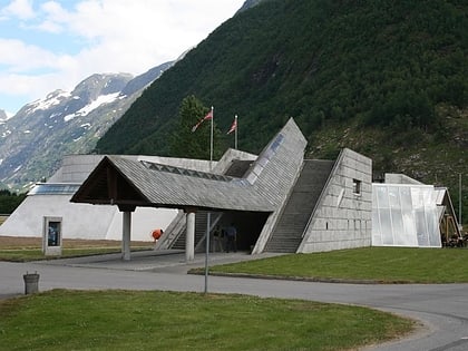 norwegian glacier museum fjaerland