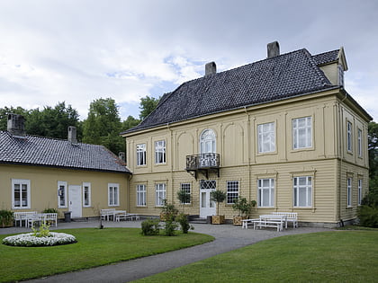 Gulskogen Manor