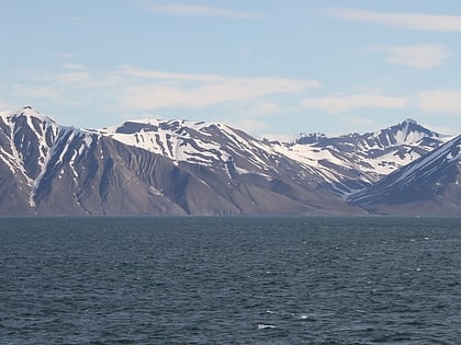woodfjorden nordvest spitsbergen nationalpark