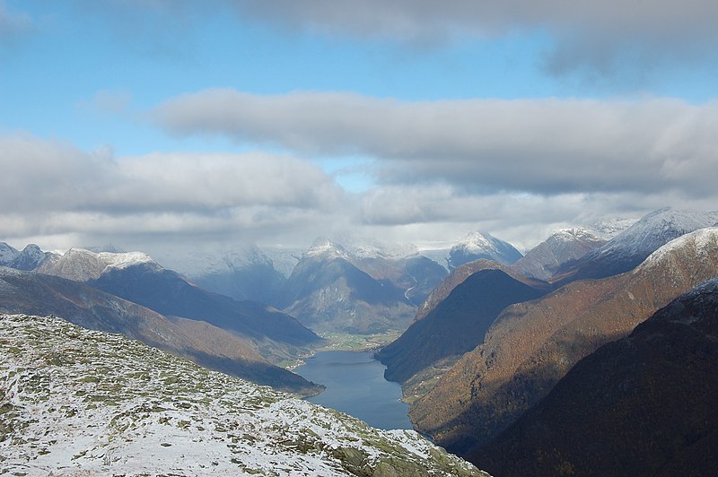 Fjærlandsfjorden