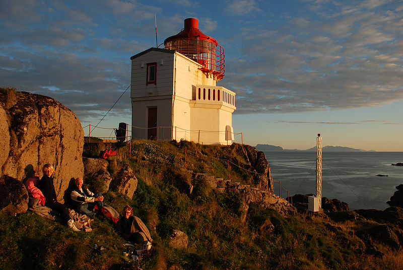 Litløy Lighthouse