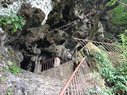 bat cave pokhara