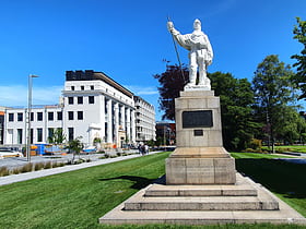 Statue of Robert Falcon Scott