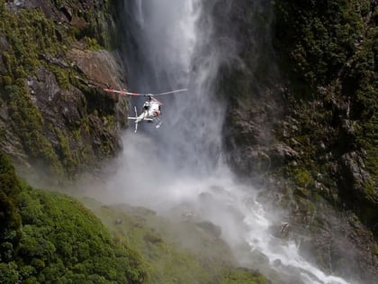 southern lakes helicopters parc national de fiordland
