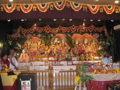 radha krishna temple hamilton