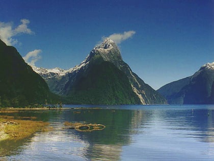 mitre peak parque nacional de fiordland
