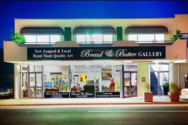bread butter gallery whitianga