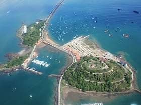 causeway islands panama