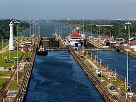 panama canal locks panama city