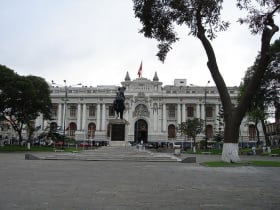 plaza bolivar lima