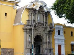 Iglesia Santisima Cruz de Barranco