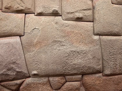 piedra de los doce angulos cuzco