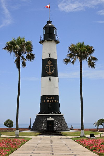 Faro La Marina