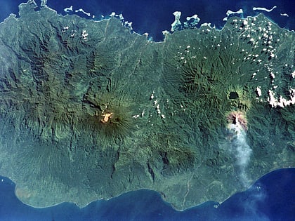 tore volcano wyspa bougainvillea